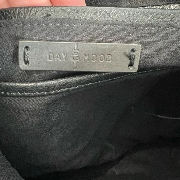 Day & Mood Black Leather Isa Hobo Crossbody - Picture 4 of 8